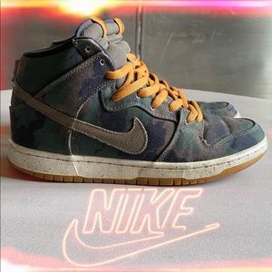 Nike Dunk SB High FiveOneO Camo セール直営店 Nike Dunk SB High FiveOneO Camo スニーカー
